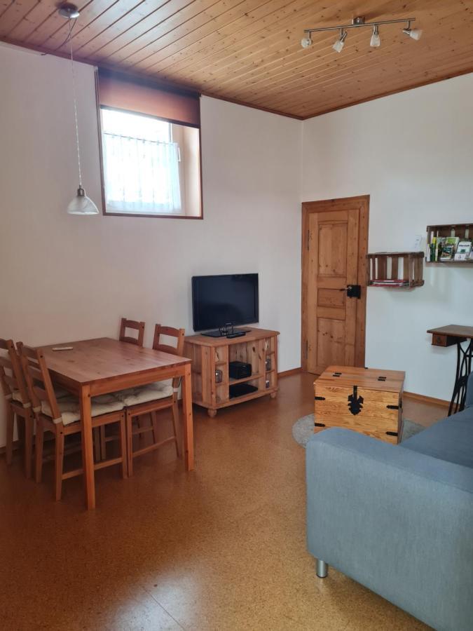 Fewo Pfalzwohnung Ellerstadt Esterno foto